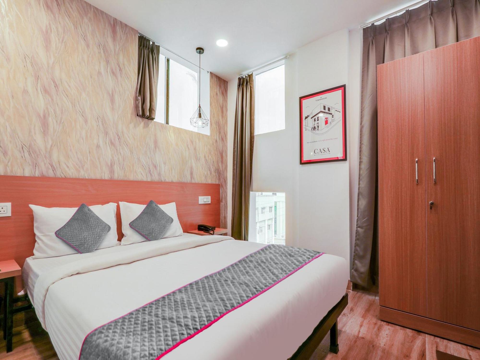 Townhouse Casa Grand Hotel Hyderabad Exterior photo